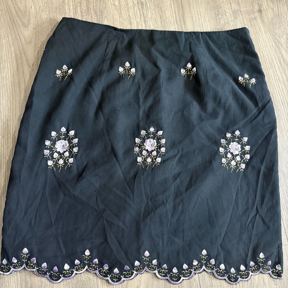 Vtg B. Moss Sz 14 Silk Blend  Black Purple Floral Embroidered Skirt Scallop Hem